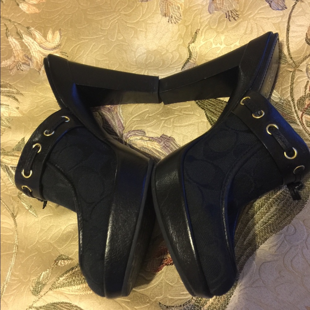 ❤️Coach Jodey Sig Mules - Picture 2 of 8